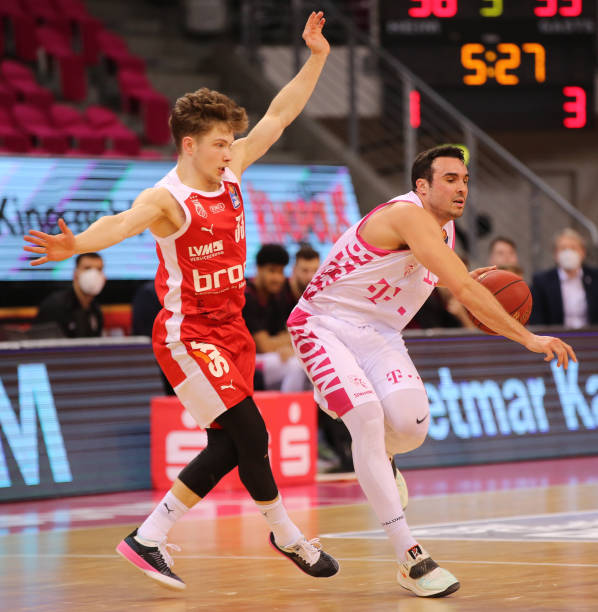 [NBA]莫布利21分 骑士轻取开拓者.